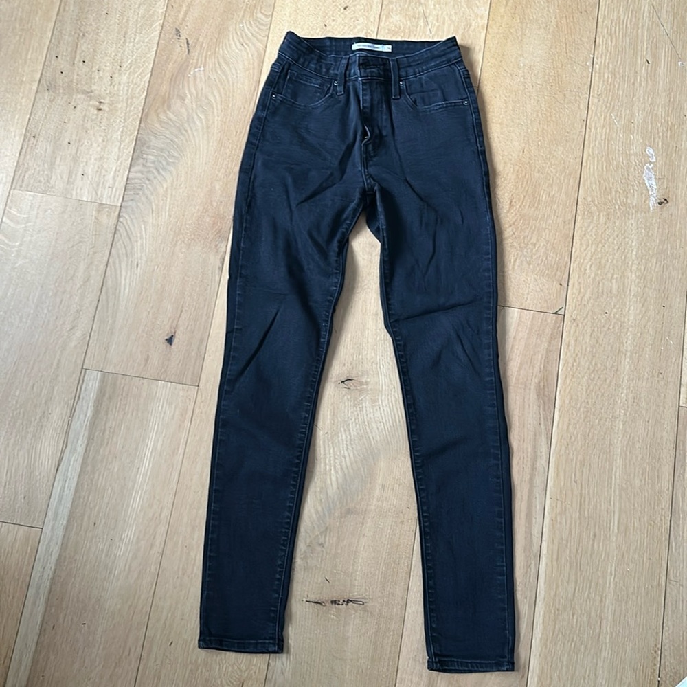 Levi 721 Black Skinny Jeans